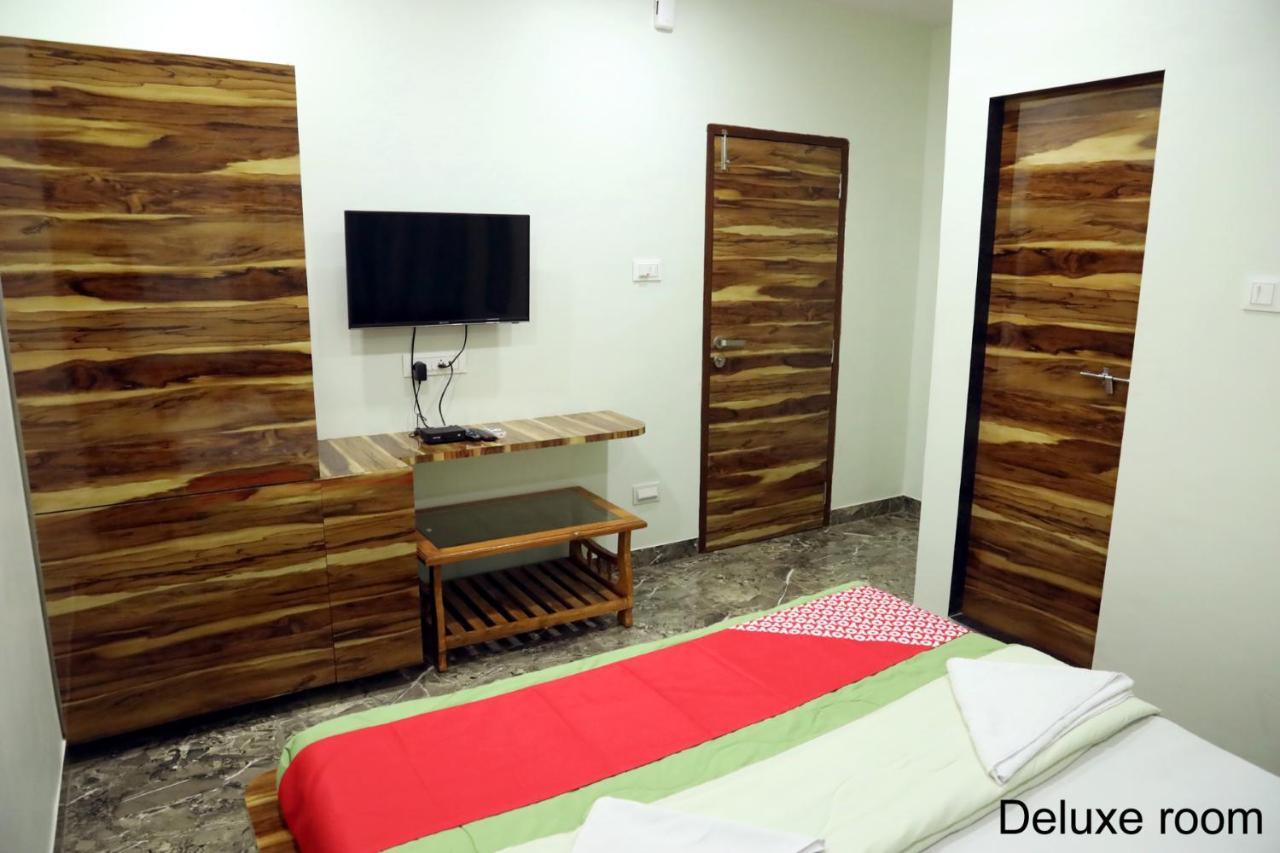 Hotel Silver Daman Exterior foto