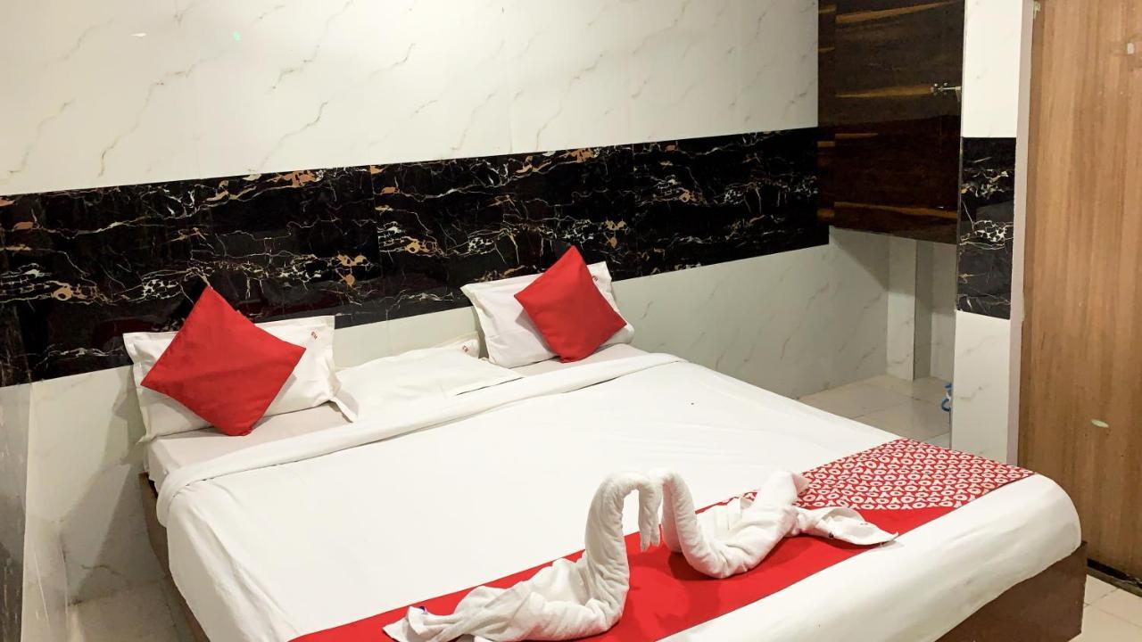 Hotel Silver Daman Exterior foto
