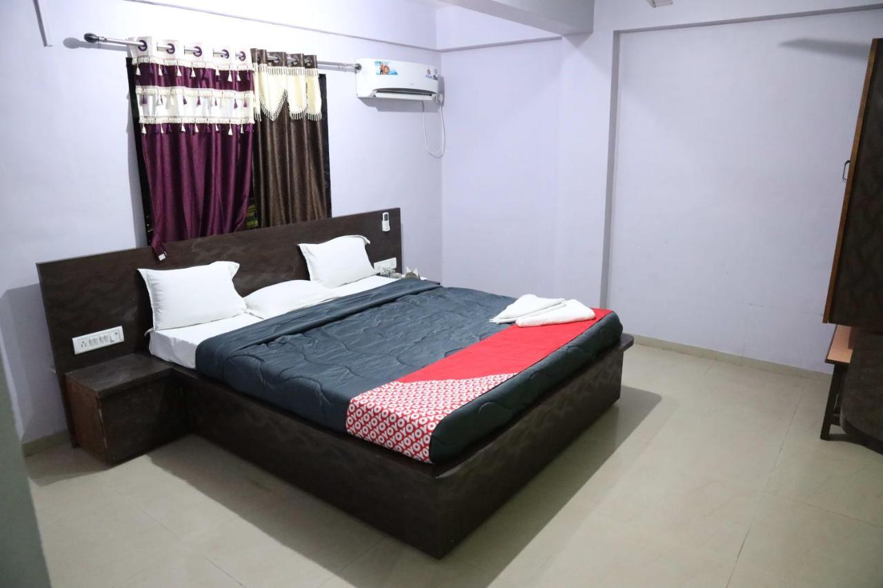 Hotel Silver Daman Exterior foto